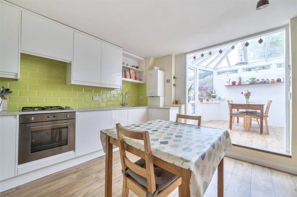 62, High Street, Bideford, Devon, EX39 photo 4