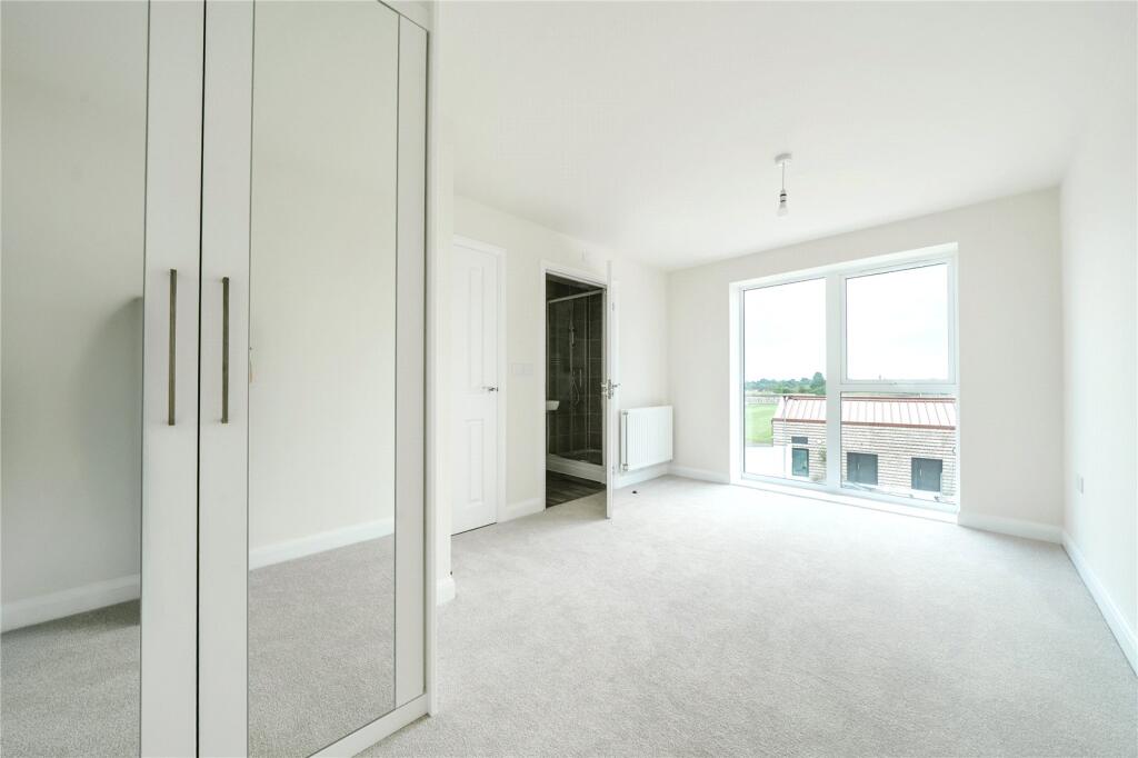 Apartment in Cambridge - View 4