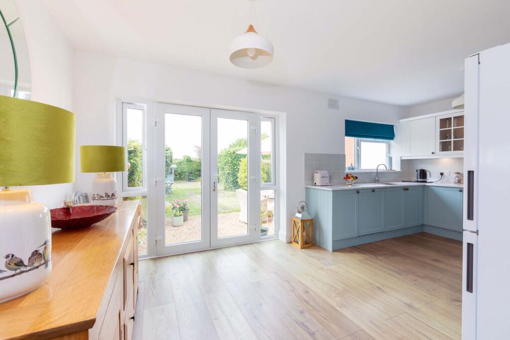 House in Slough - View 5