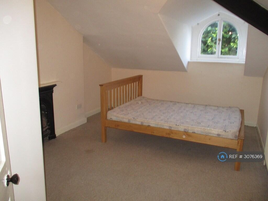 Apartment in Bristol - More
