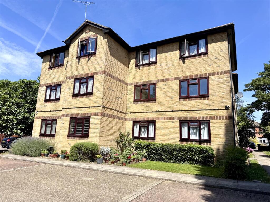 Main image of property: Erith Road, Belvedere