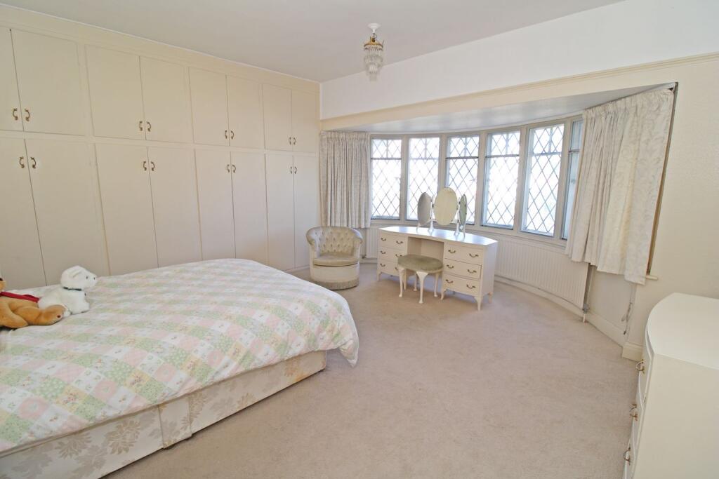 House in London, Bromley Park, Shortlands - More