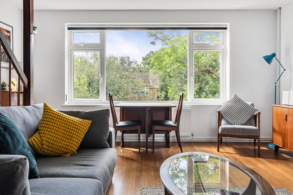 House in London - View 5
