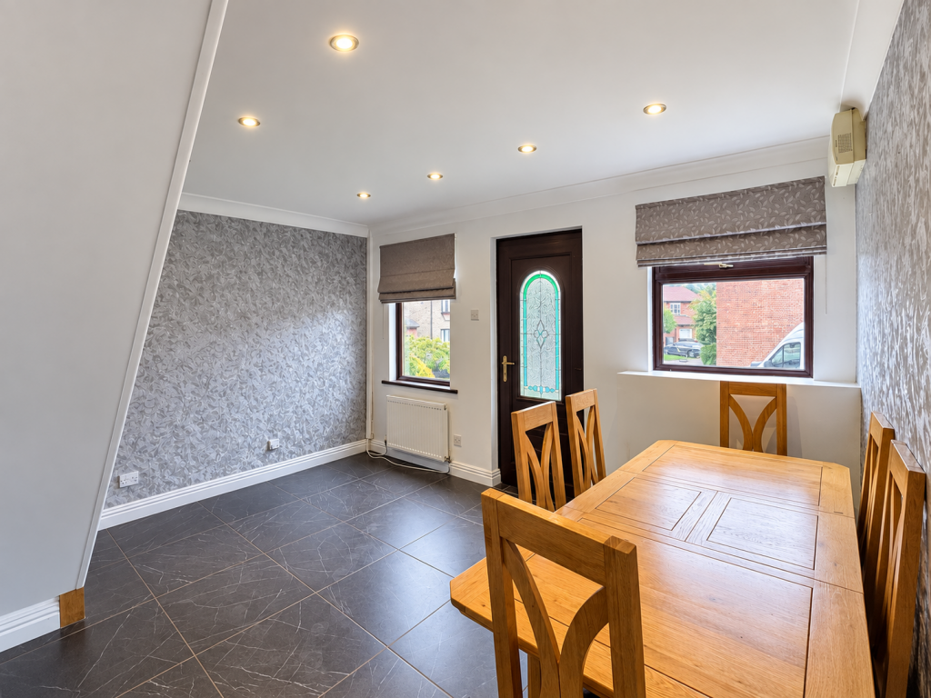 House in Stockton-on-Tees, Nunthorpe - View 3
