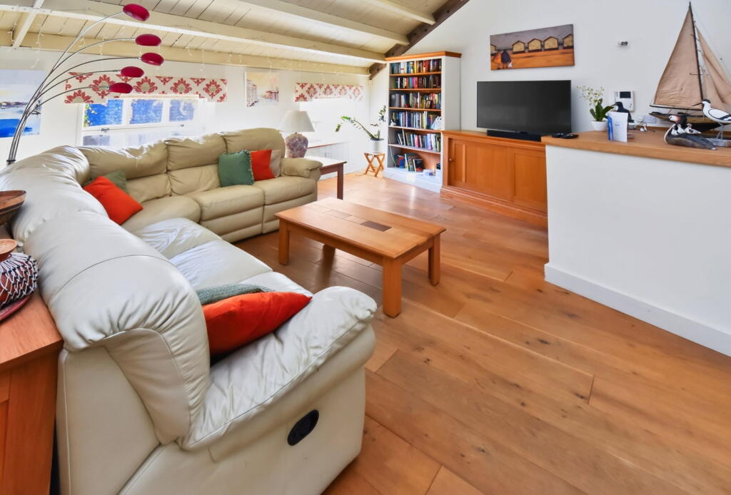 House in Ipswich - View 4