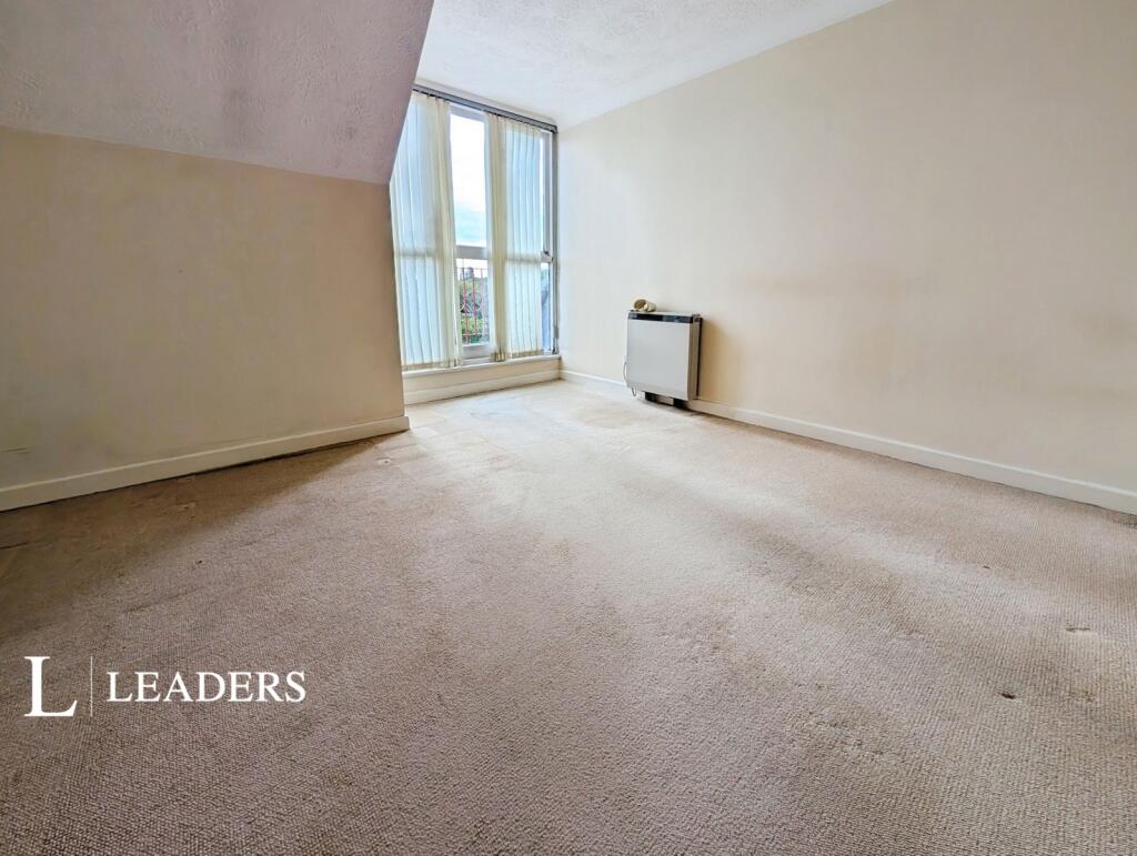 Apartment in Brighton - View 5