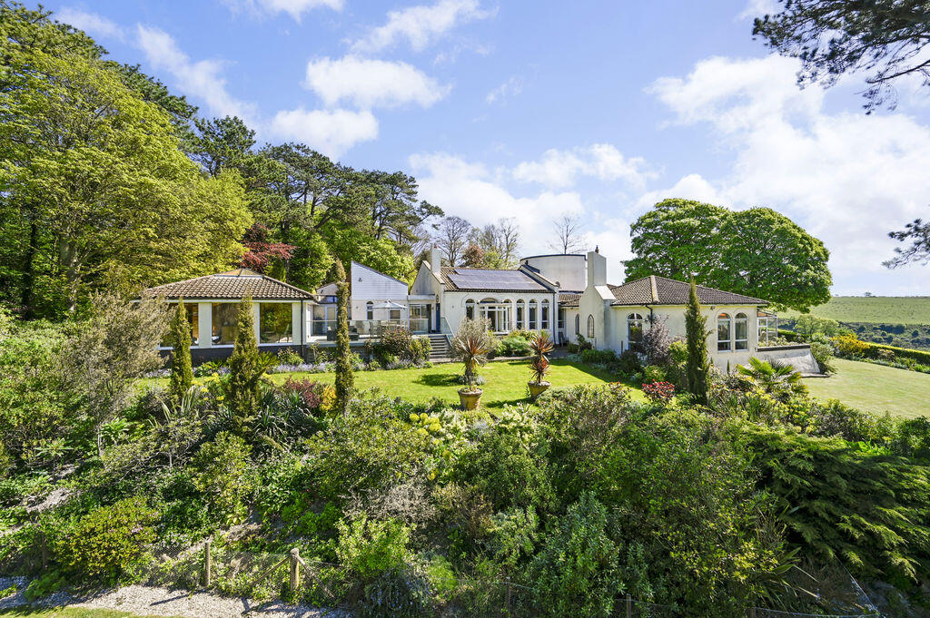 Main image of property: Etchinghill, Folkestone