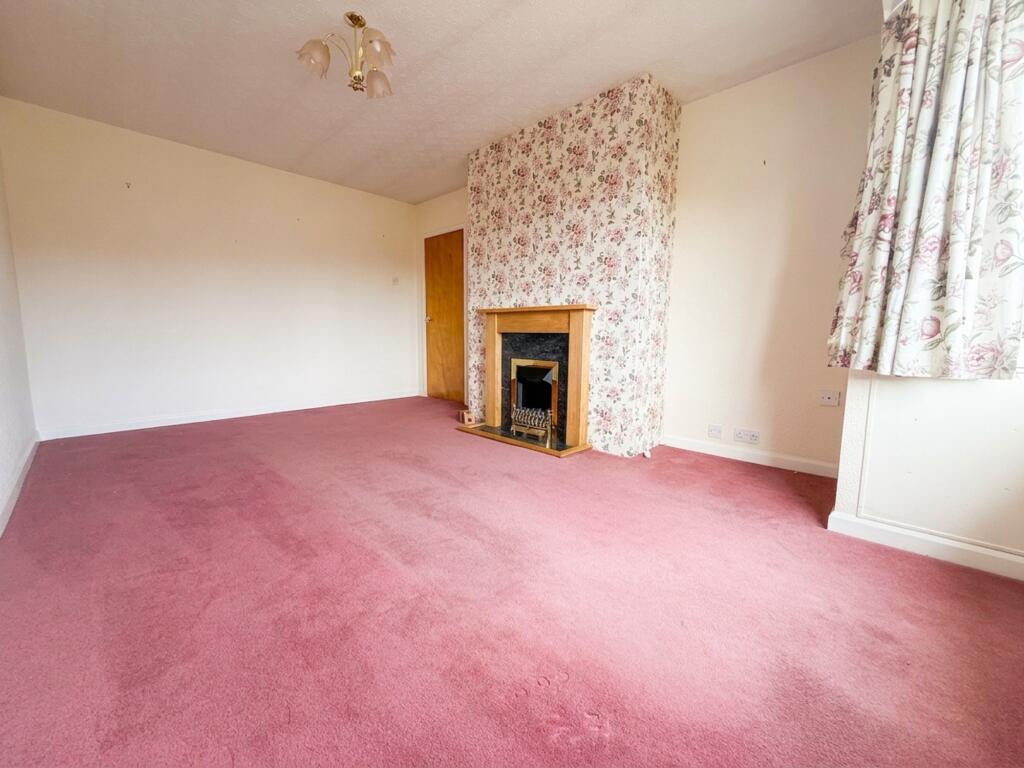 House in Wakefield - View 5