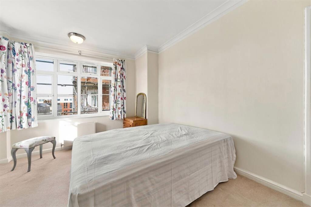 Apartment in London - View 4