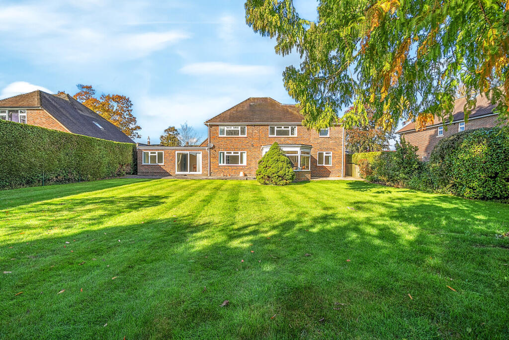 5-bed detached on Woodham Road, Woking, GU21, £1,225,000