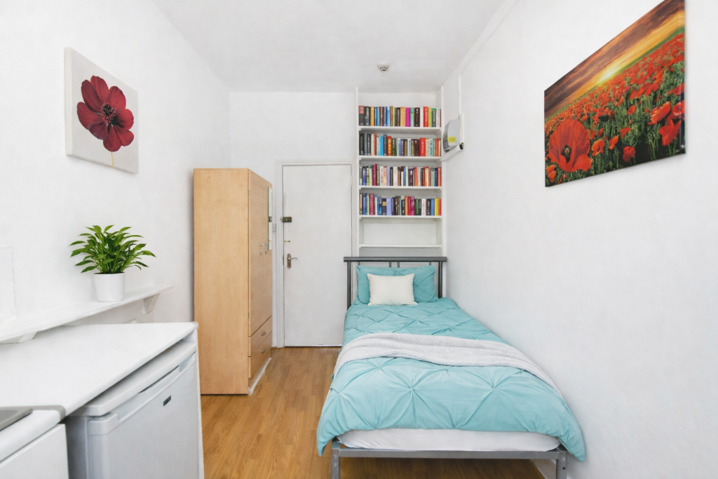 Studio flat for rent