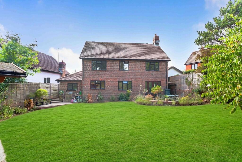 House in Tonbridge - View 4
