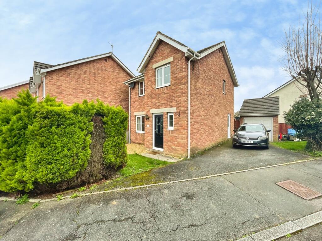 Main image of property: Maes Y Fedwen, Broadlands, Bridgend, CF31