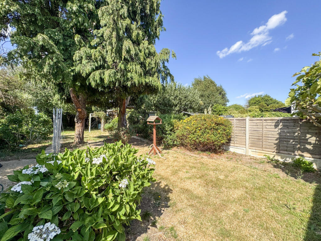 Wells Avenue, Southend-on-Sea, SS2 6 photo 2