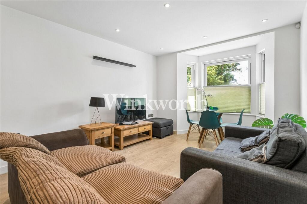 Apartment in London - View 4