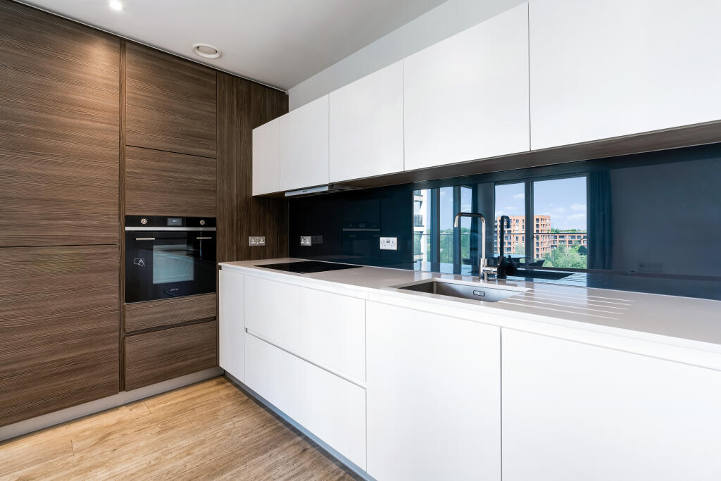 Cobham House, Pegler Square, London,SE 3 photo 3