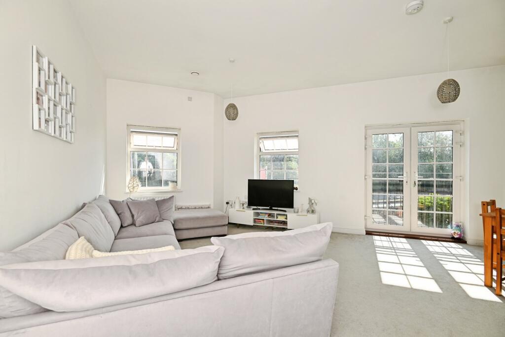Apartment in Maidstone, Kent - View 5