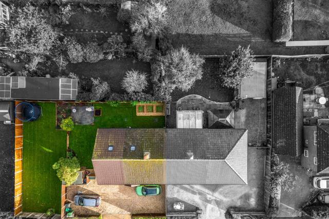 House in Thatcham, West Berkshire - View 3