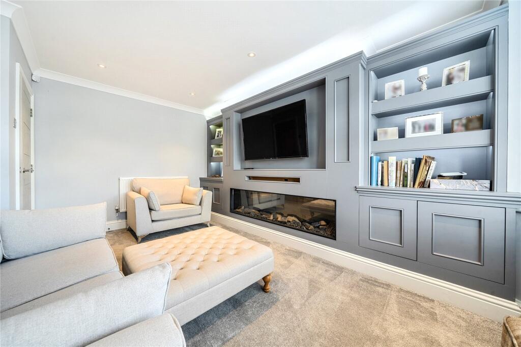 House in Dartford - View 5