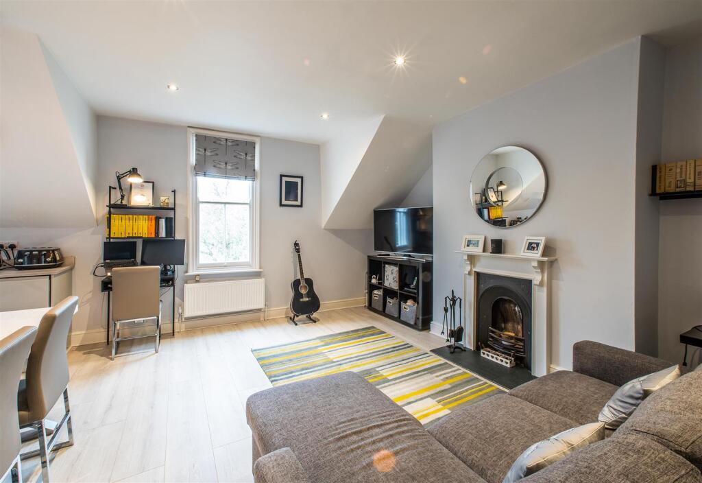 Apartment in Nottingham - View 5