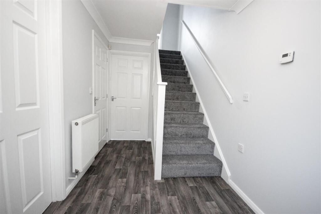House in Rushden, North Northamptonshire - More