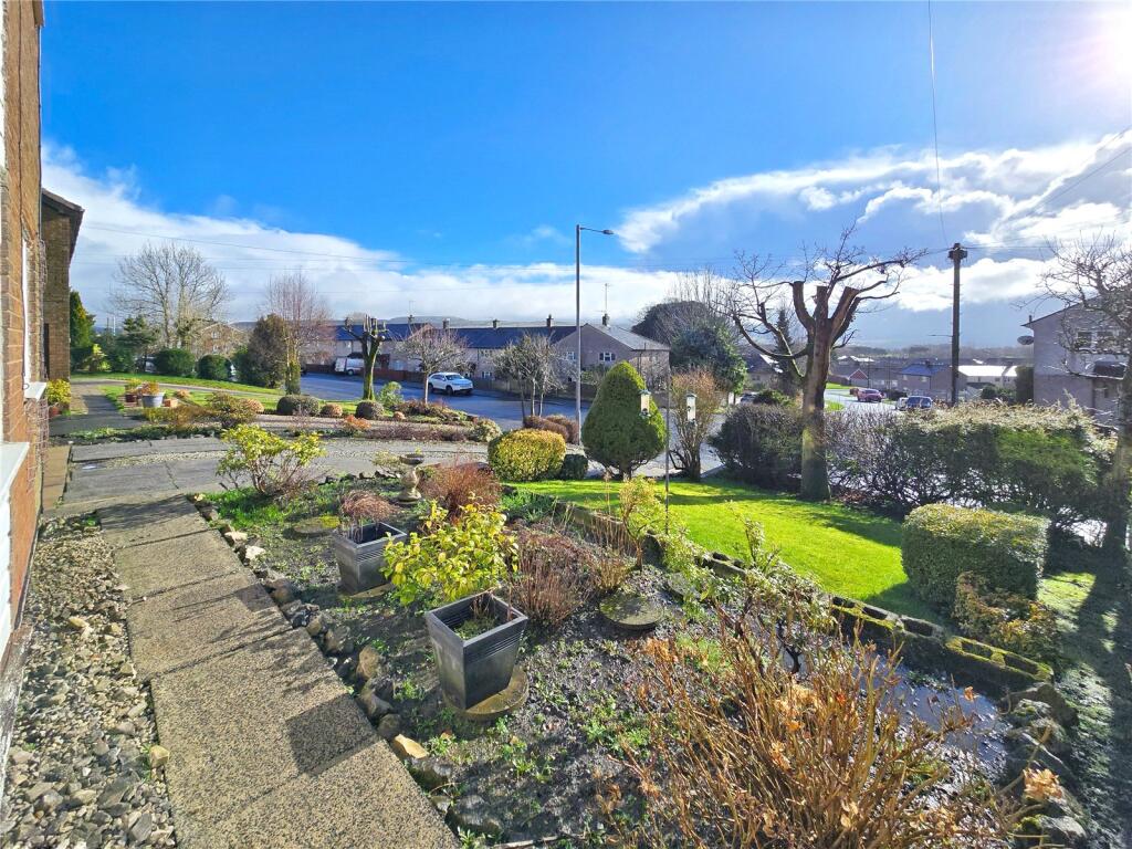 York Avenue, Haslingden, Rossendale, BB4 photo 2