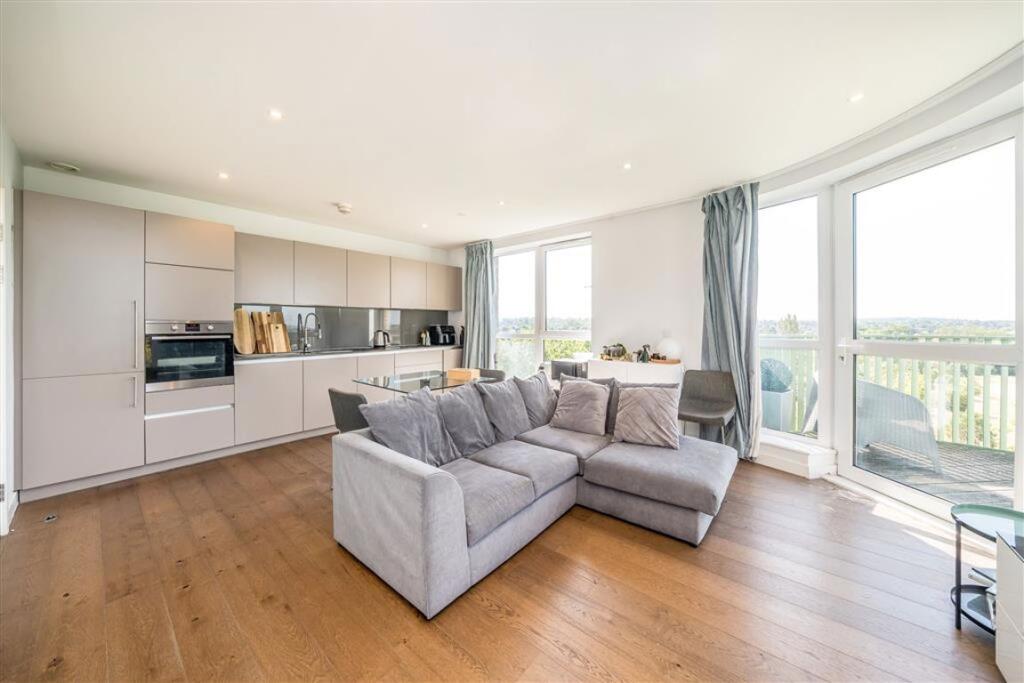 Apartment in London - View 3