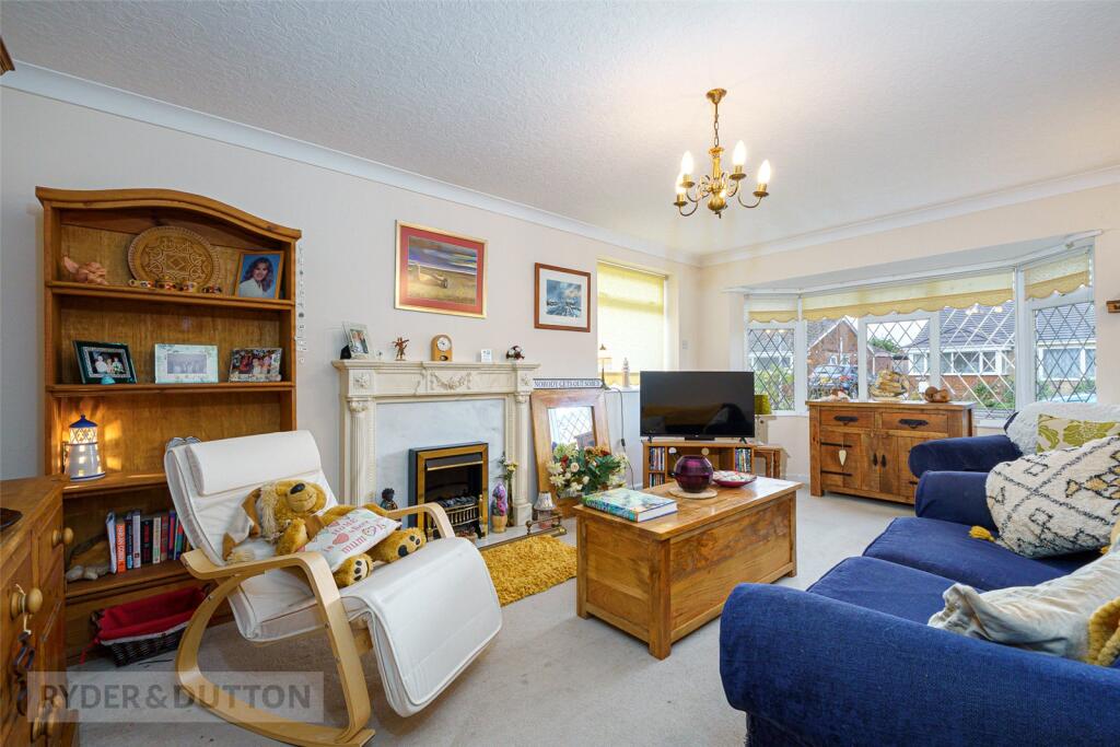 House in Huddersfield, Dogley Lane, Kirkburton - View 5