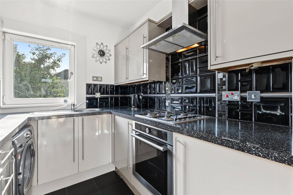 Apartment in Motherwell - View 2