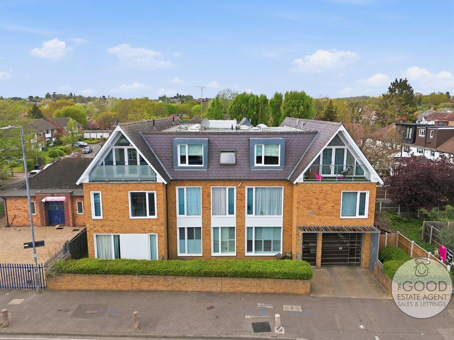 Main image of property: Valley Lodge 3 Valley Hill, Loughton, IG10 3BF