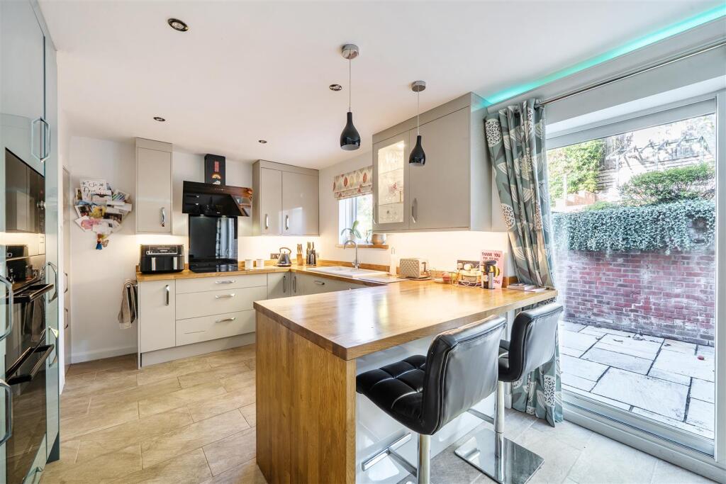 House in Salisbury, Wiltshire - View 4