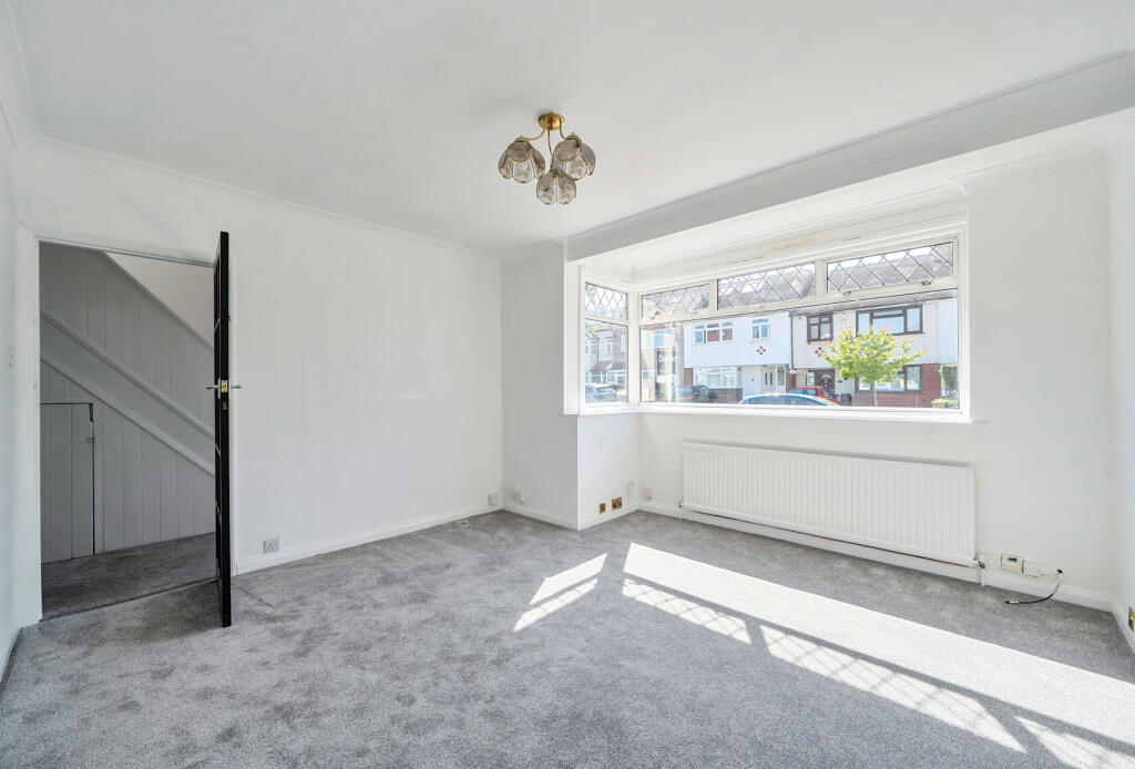 Main image of property: Brockenhurst Way, London, SW16