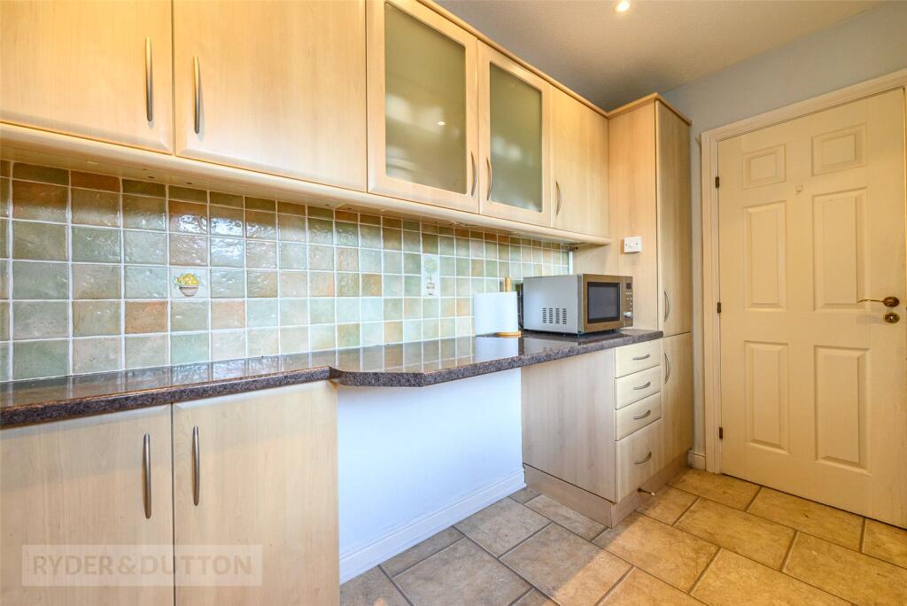 Hall Lee Fold, Lindley, Huddersfield, HD3 photo 3