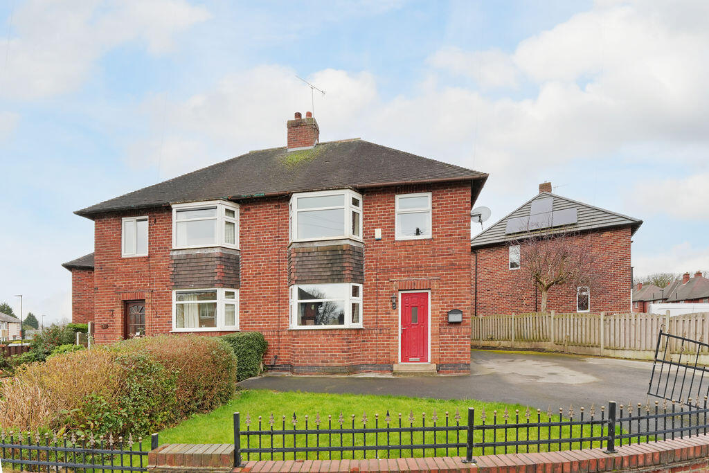 3-bed semi-detached on Clifton Crescent, Sheffield, £200,000
