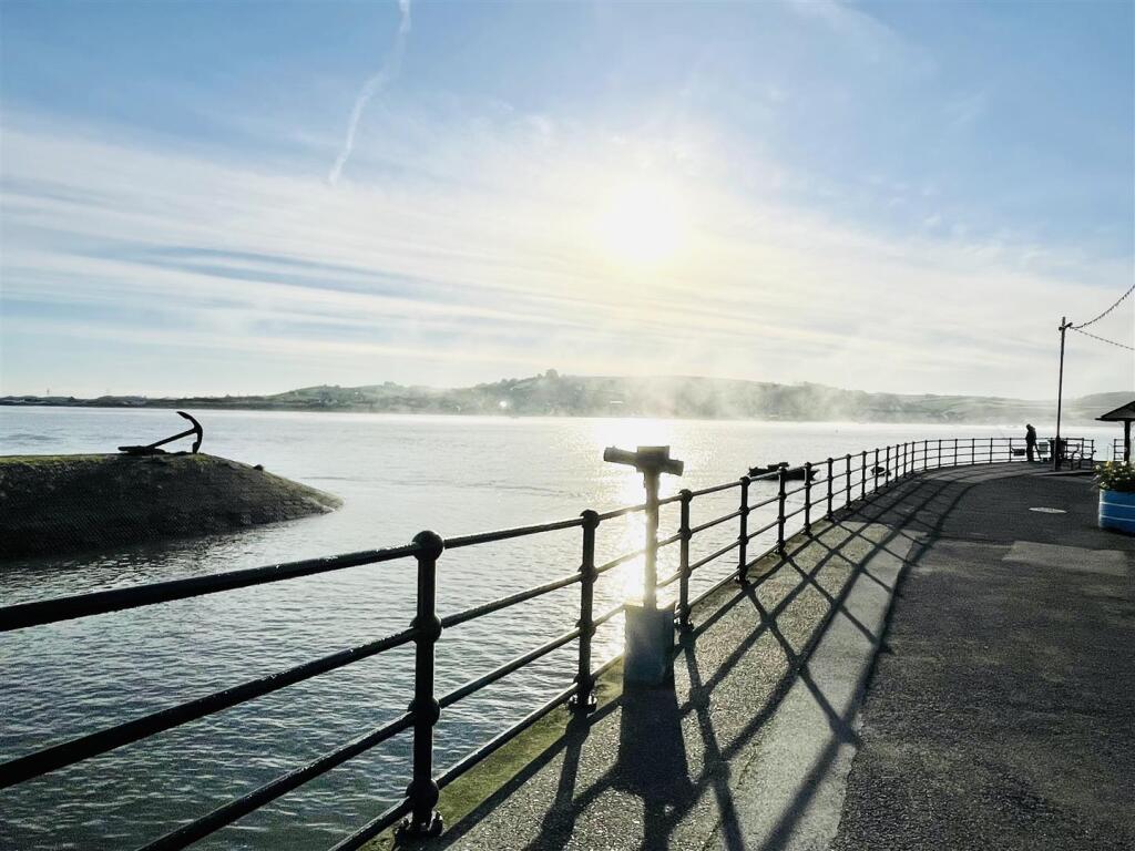 Market Street, Appledore, Bideford photo 3