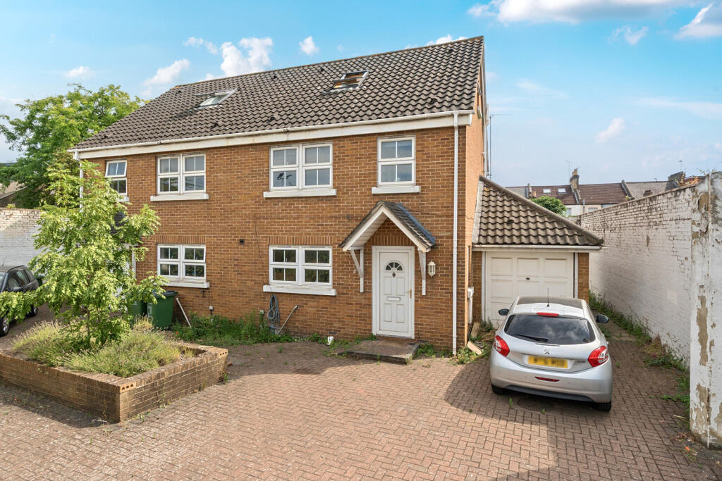 Main image of property: Felltram Mews, London