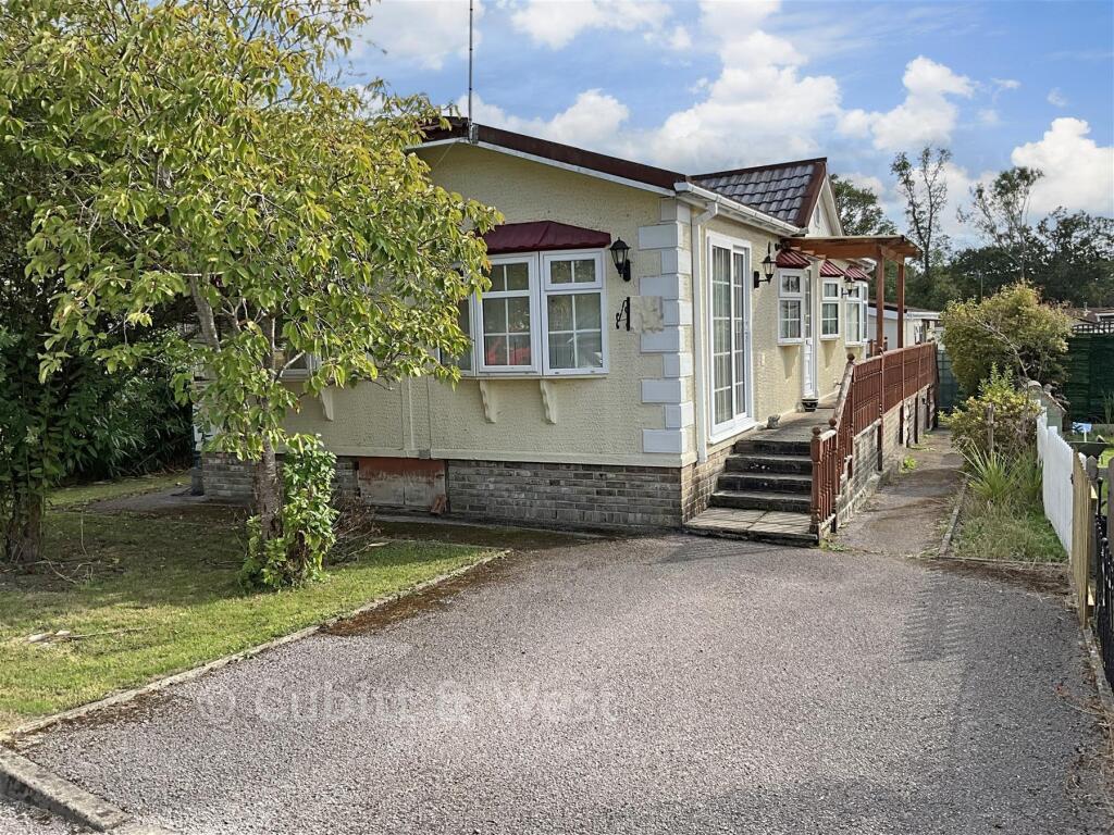 Main image of property: Emms Lane, Brooks Green, Horsham, West Sussex