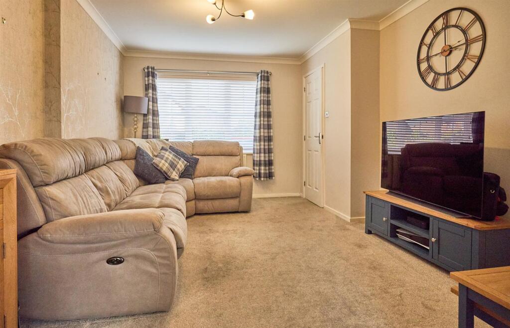 Kinross Way, Hinckley - View 6