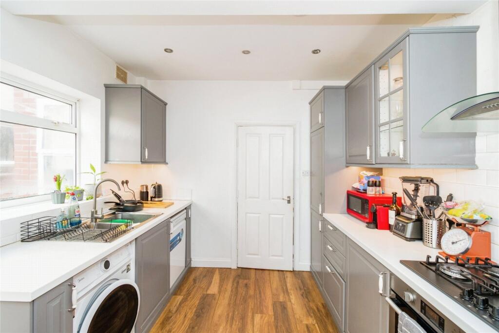 Newcombe Road, Southampton, Hampshire, SO15 photo 4