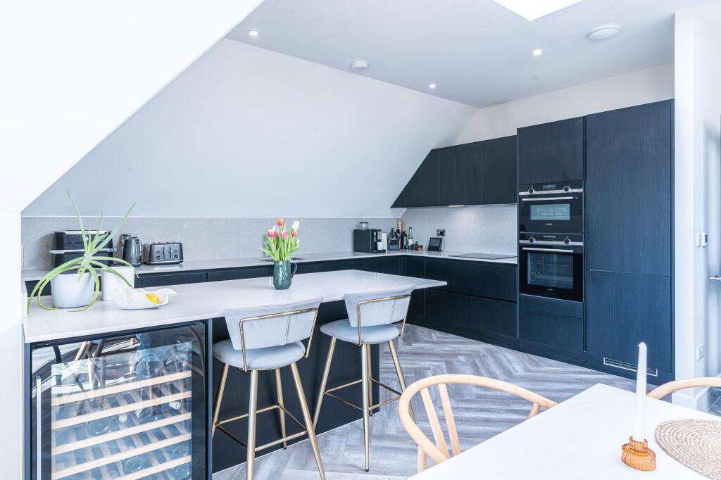 Apartment in London - View 4