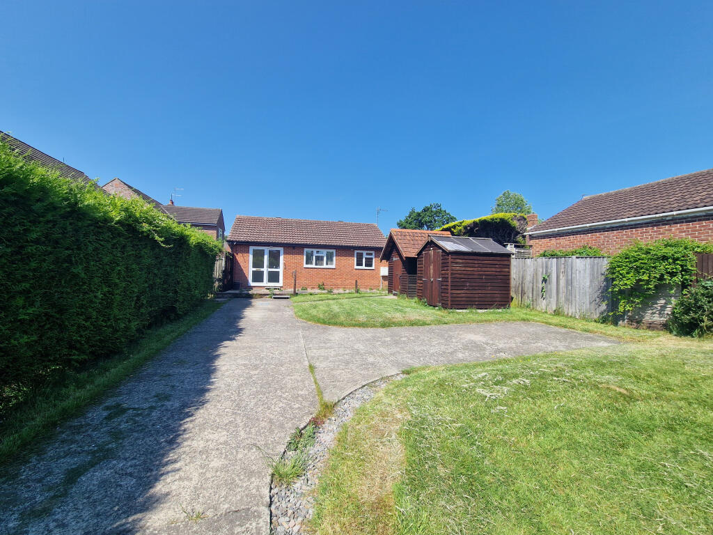 Main image of property: Bricknowle Lodge, St. Michaels Avenue, Yeovil, Somerset, BA21 4LS
