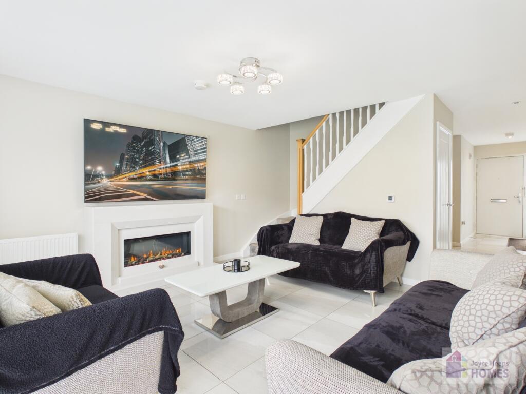 Hawse End, Jackton, East Kilbride, G75  photo 3