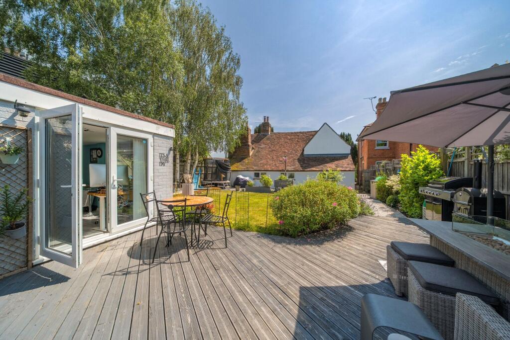 House in Guildford - View 2
