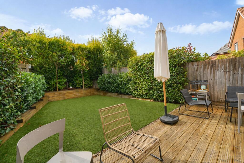 House in Luton - View 4