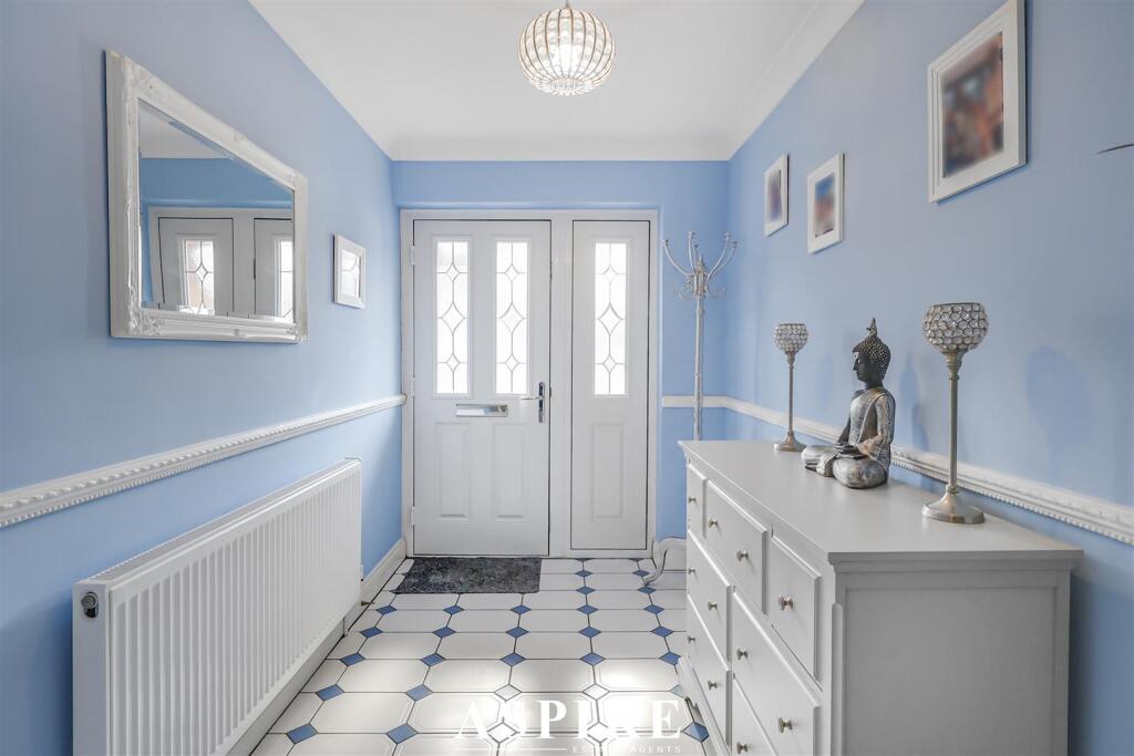 House in Southend-on-Sea - View 4