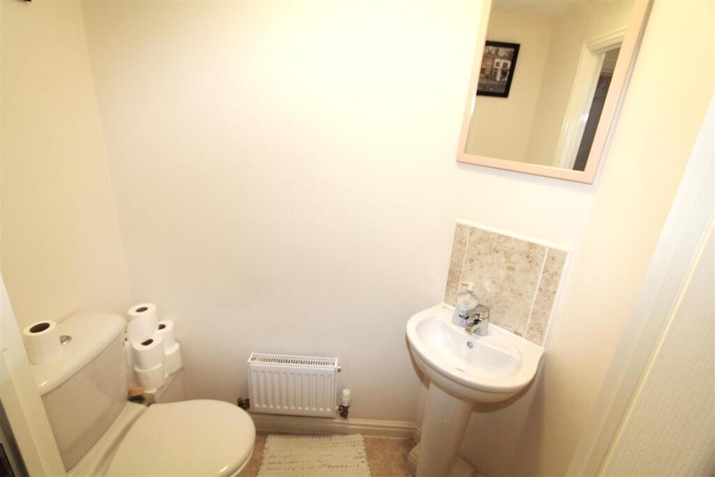 Edale Close, Fairfield And Howley, Warrington, photo 4