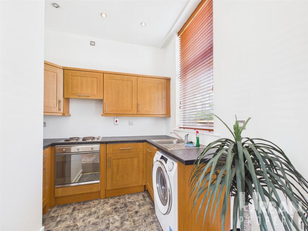 Main image of property: High Street, Hull