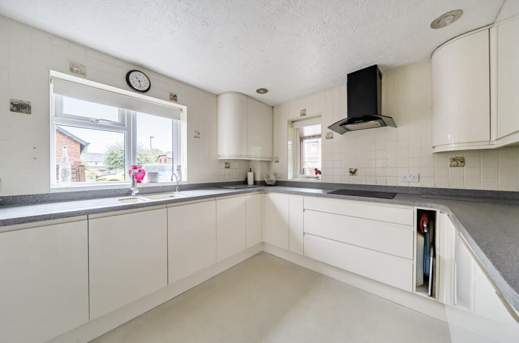 House in Exeter - View 4