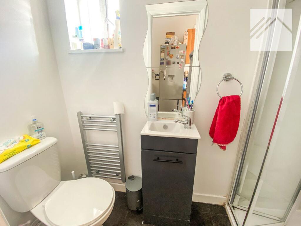 Apartment in Southend-on-Sea, Westcliff-on-Sea - More