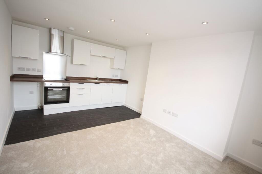 Apartment in Derby - View 2